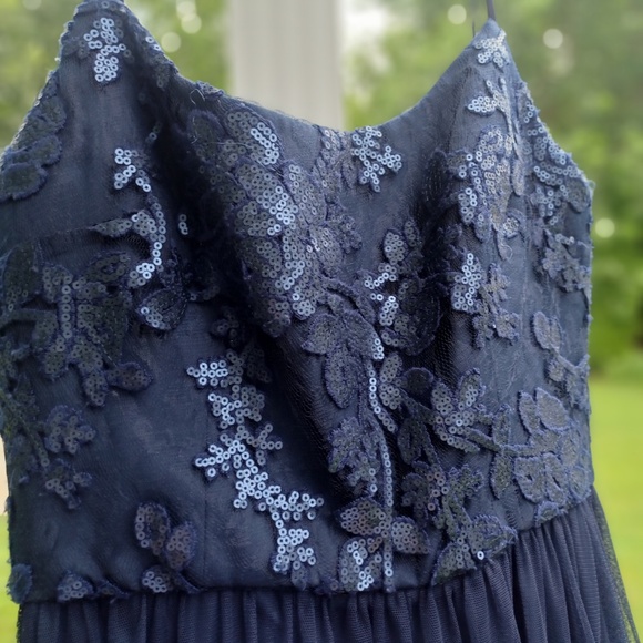 Amsale Formal Dress - Picture 2 of 3